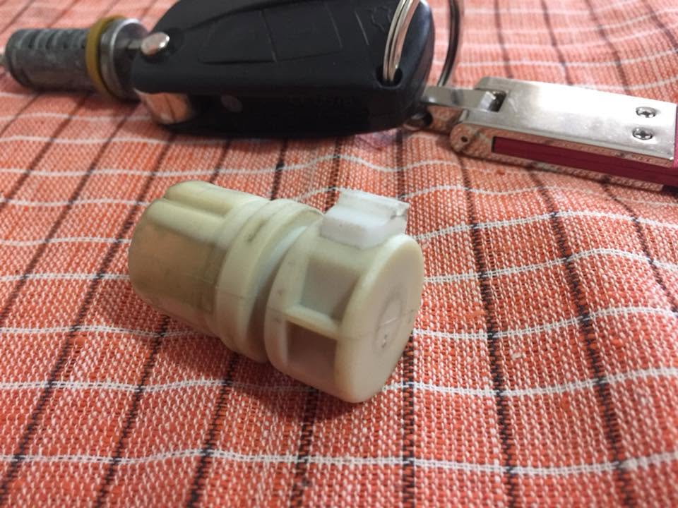 Plastik kovan ve şifreli göbek